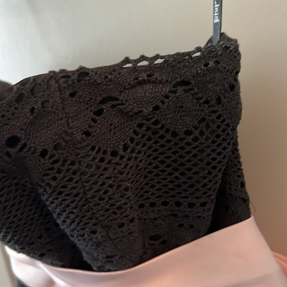 Betsey Johnson strapless tiered lace dress (size 6) - Picture 5 of 9